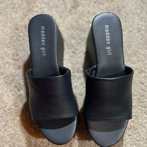 MADDEN GIRL COOKIIE PLATFORM WEDGE MULES - Picture 10 of 13